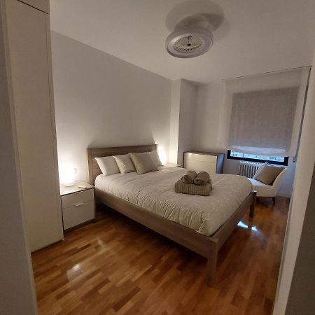 Home Sweet Home Pamplona Hospitales-Universidad Baranain エクステリア 写真