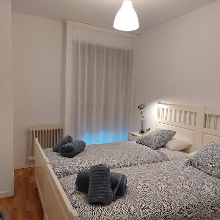 Home Sweet Home Pamplona Hospitales-Universidad Baranain エクステリア 写真